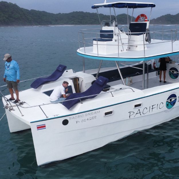 Costa Rica Catamaran tours 